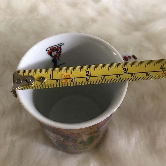 Betty Boop Mint
Fine Porcelain Collection mugs by The Danbury Mint - Picture 6 of 12